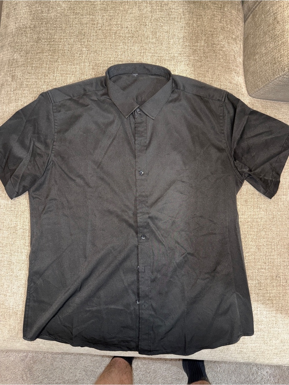 Men's Black Short-Sleeve Button-Up Shirt